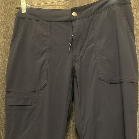 Columbia pants for women - Picture 2 of 4